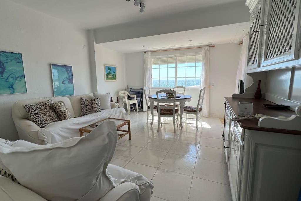 Апартаменти Apartamento Con Acceso Directo A La Playa Валенсія Екстер'єр фото