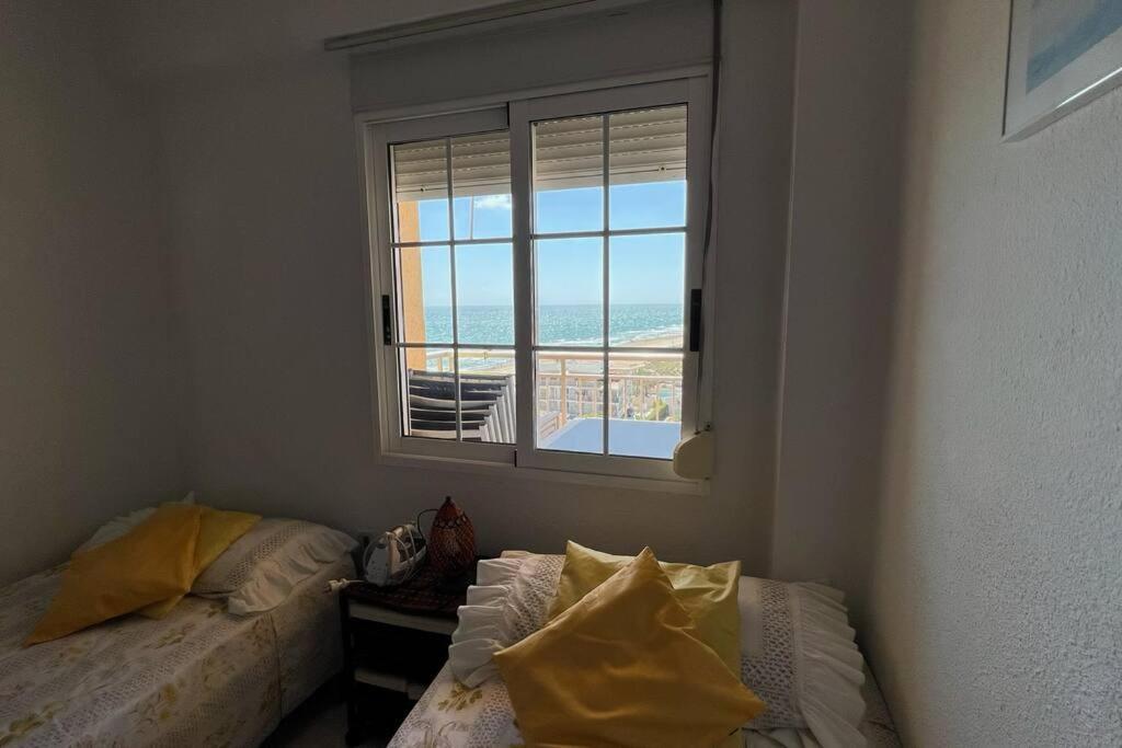 Апартаменти Apartamento Con Acceso Directo A La Playa Валенсія Екстер'єр фото